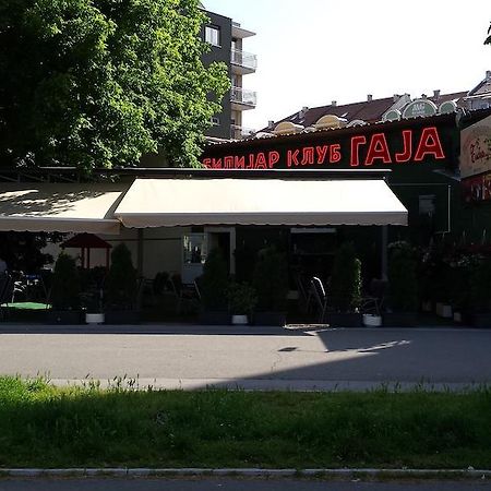 Guest House Gaja Novi Sad Exterior photo