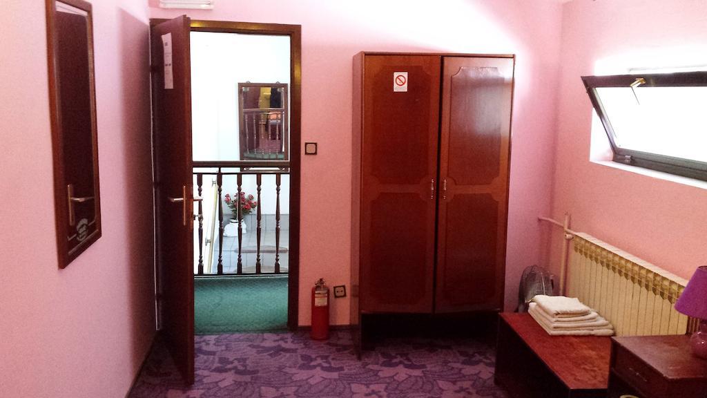Guest House Gaja Novi Sad Room photo